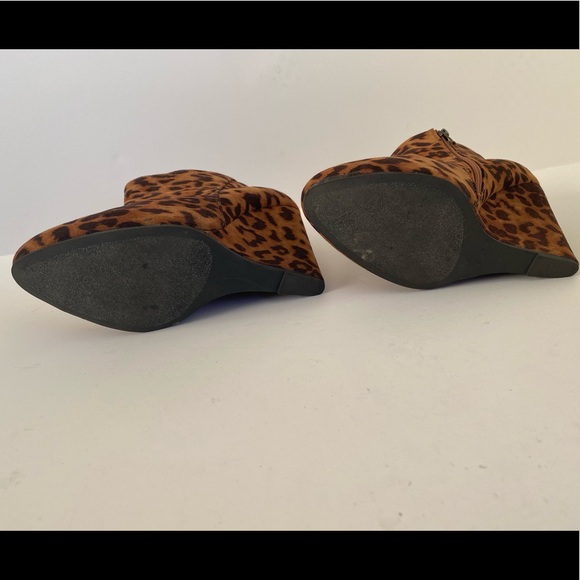 Women Madden Girl Wedge Booties 6.5 - Picture 5 of 5